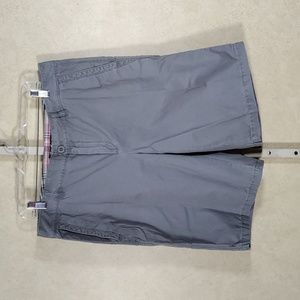 01550 Eddie Bauer gray cotton Mercer Fit shorts 14 NWT